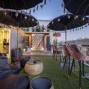 Appartement On Designed For Adults, Sevilla