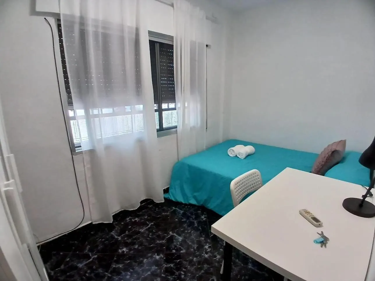 Budget And Lovely Rooms Macarena F Sevilla