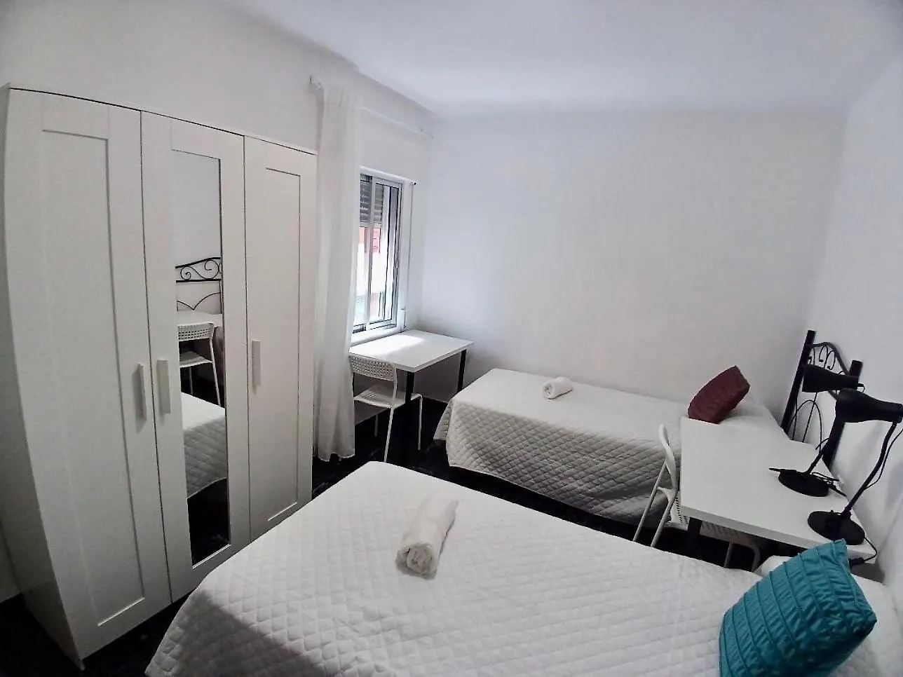 Budget And Lovely Rooms Macarena F Sevilla